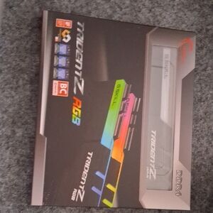 Trident Z RGB DDR4 Memory Card Reader (Black/Silver Accent)